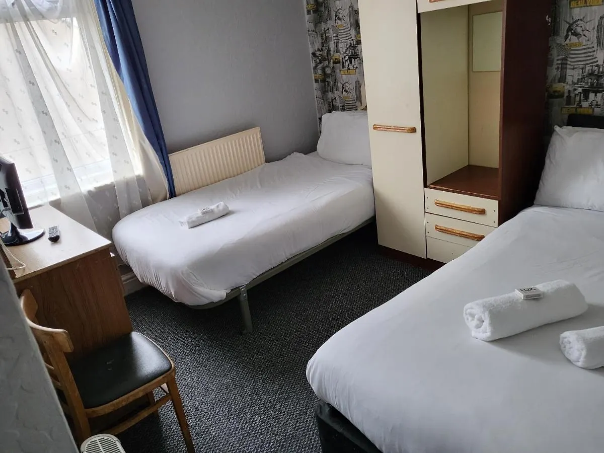 Tulip Hotel Блэкпул