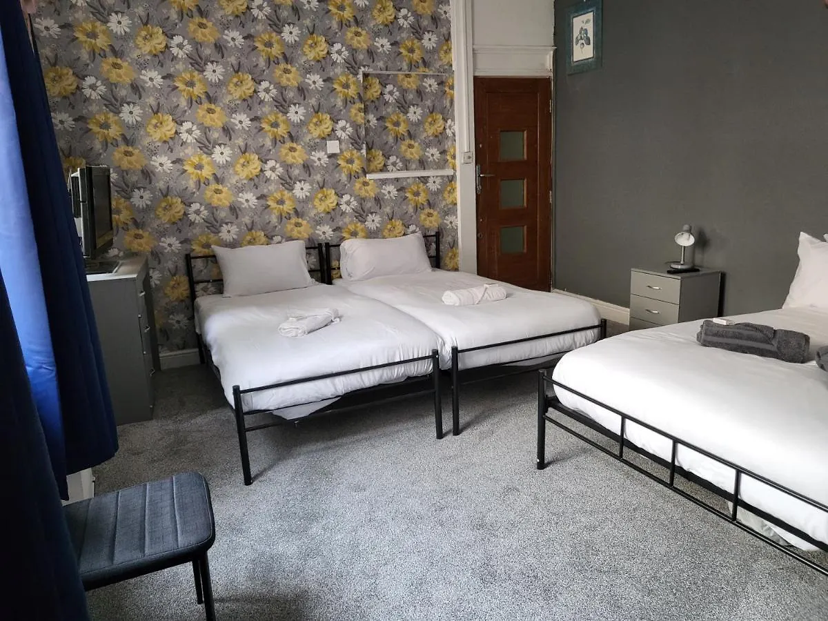Tulip Hotel Блэкпул