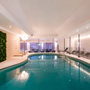 https://crowne-plaza-felbridge-gatwick.brighton-hotels-england.com
