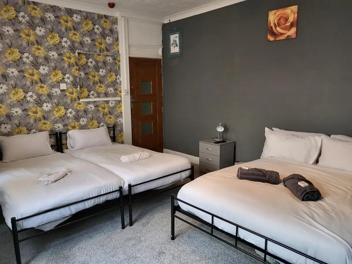 Tulip Hotel Blackpool 3*,